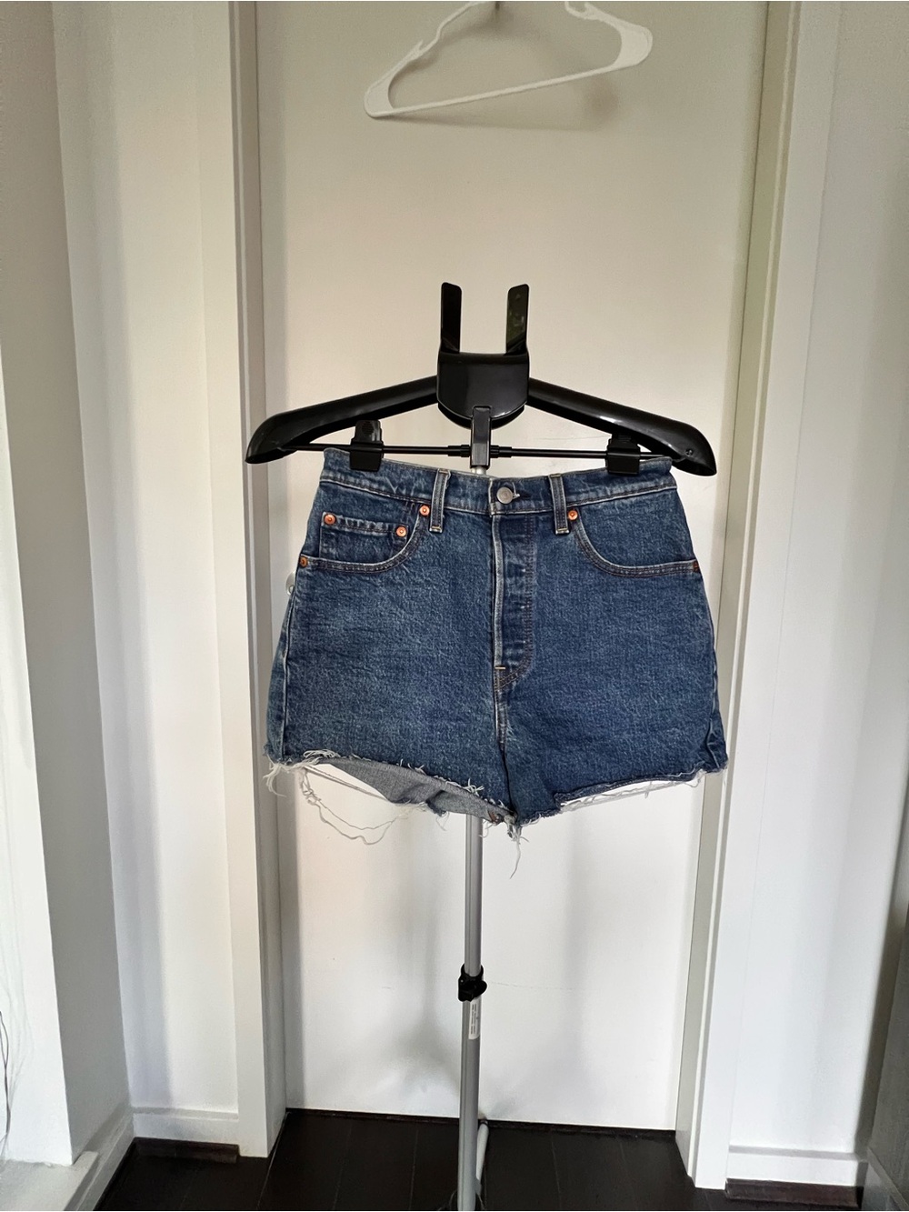 Levi’s High-Rise Cutoff Denim Shorts - Dark Blue